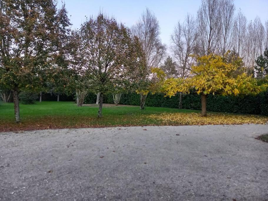 Appartamento La Grelauderie 4 Saintes Esterno foto